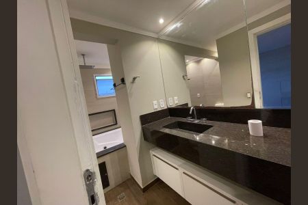 Apartamento à venda com 140m², 3 quartos e 2 vagas Apartamento à venda com 140m², 3 quartos e 2 vagasBanheiro