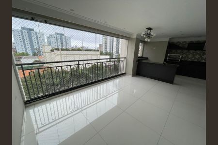 Apartamento à venda com 140m², 3 quartos e 2 vagas Apartamento à venda com 140m², 3 quartos e 2 vagasVaranda gourmet