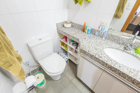 Apartamento à venda com 119m², 3 quartos e 2 vagasBanheiro da Suíte