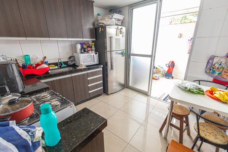Apartamento à venda com 119m², 3 quartos e 2 vagasCozinha
