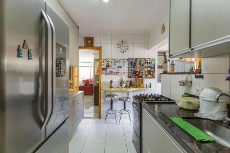 Apartamento para alugar com 213m², 3 quartos e 2 vagasCozinha