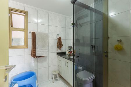 Apartamento para alugar com 213m², 3 quartos e 2 vagasBanheiro Social