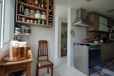 Apartamento à venda com 110m², 3 quartos e 2 vagas Apartamento à venda com 110m², 3 quartos e 2 vagasCozinha