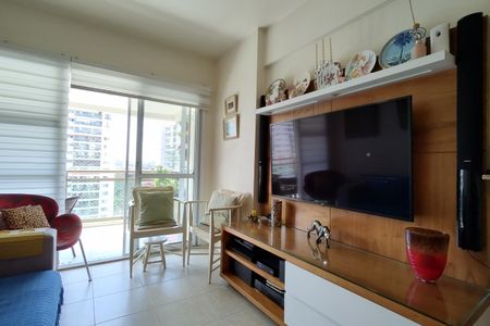Apartamento à venda com 110m², 3 quartos e 2 vagas Apartamento à venda com 110m², 3 quartos e 2 vagasSala