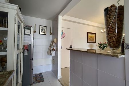 Apartamento à venda com 110m², 3 quartos e 2 vagas Apartamento à venda com 110m², 3 quartos e 2 vagasCozinha