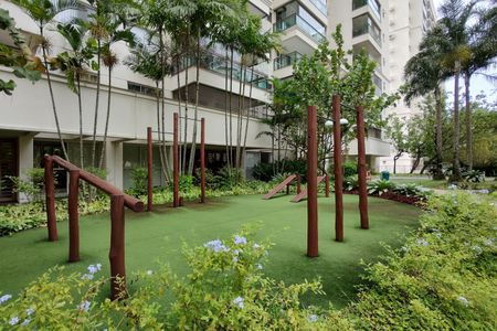 Apartamento à venda com 110m², 3 quartos e 2 vagas Apartamento à venda com 110m², 3 quartos e 2 vagasÁrea comum