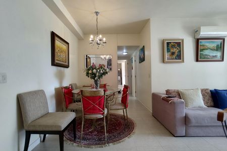 Apartamento à venda com 110m², 3 quartos e 2 vagas Apartamento à venda com 110m², 3 quartos e 2 vagasSala