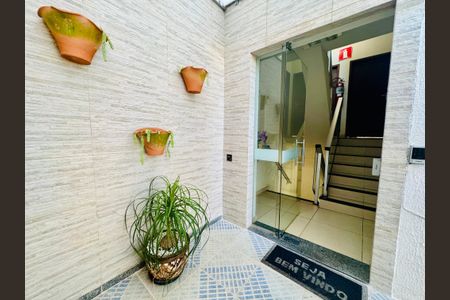 Apartamento à venda com 100m², 3 quartos e 1 vaga Apartamento à venda com 100m², 3 quartos e 1 vagaÁrea comum