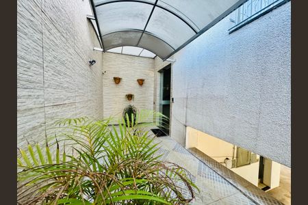 Apartamento à venda com 100m², 3 quartos e 1 vaga Apartamento à venda com 100m², 3 quartos e 1 vagaÁrea comum