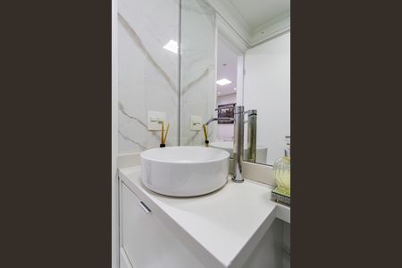 Apartamento para alugar com 49m², 2 quartos e 1 vaga Apartamento para alugar com 49m², 2 quartos e 1 vagaBanheiro