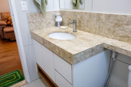 Apartamento à venda com 78m², 2 quartos e 1 vaga Apartamento à venda com 78m², 2 quartos e 1 vagaBanheiro