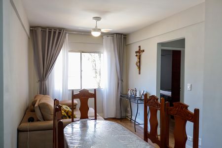 Apartamento à venda com 78m², 2 quartos e 1 vaga Apartamento à venda com 78m², 2 quartos e 1 vagaSala