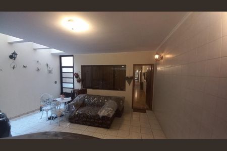 Casa à venda com 209m², 3 quartos e 4 vagasFoto 04