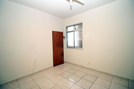 Sala de apartamento para alugar com 2 quartos, 56m² em Vila Kosmos, Rio de Janeiro