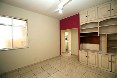 Sala de apartamento para alugar com 2 quartos, 56m² em Vila Kosmos, Rio de Janeiro