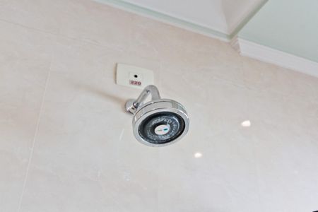 Casa à venda com 610m², 5 quartos e 10 vagasBanheiro da Suíte 4