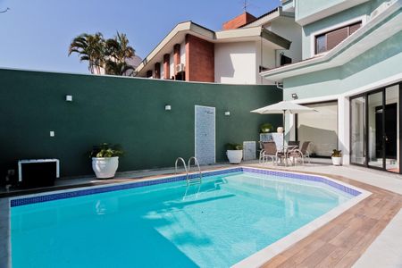 Casa à venda com 610m², 5 quartos e 10 vagasÁrea externa