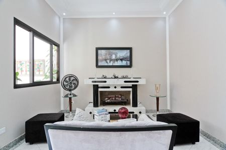 Casa à venda com 610m², 5 quartos e 10 vagasSala