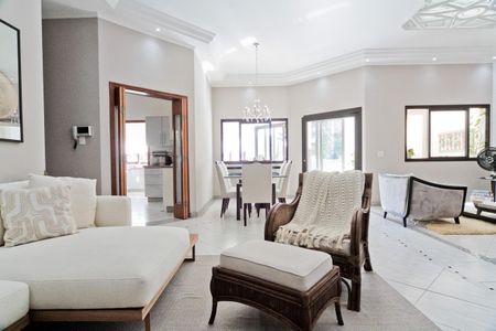 Casa à venda com 610m², 5 quartos e 10 vagasSala