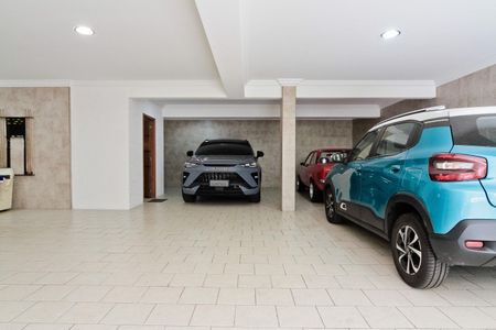 Casa à venda com 610m², 5 quartos e 10 vagasGaragem