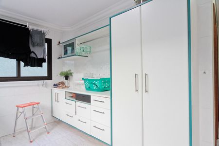 Casa à venda com 610m², 5 quartos e 10 vagasÁrea de Serviço