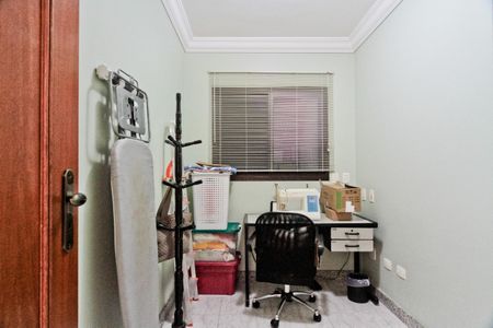 Casa à venda com 610m², 5 quartos e 10 vagasQuarto de Serviço 