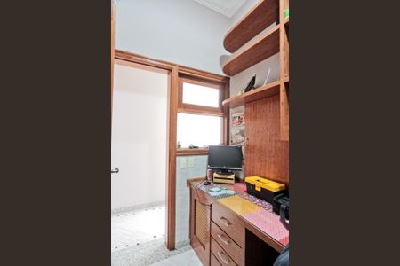 Casa à venda com 610m², 5 quartos e 10 vagasEscritório