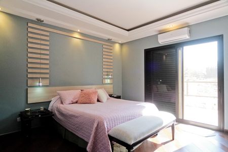 Casa à venda com 610m², 5 quartos e 10 vagasSuíte 2