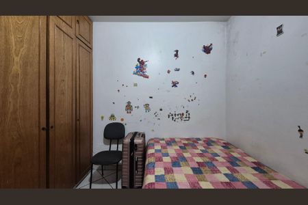 Casa para alugar com 275m², 2 quartos e 2 vagasQuarto