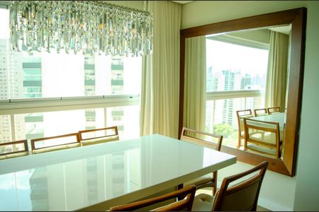 Sala de Jantar de apartamento para alugar com 1 quarto, 60m² em Jardim Goiás, Goiânia