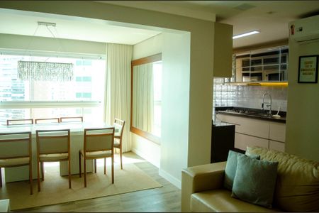 Apartamento para alugar com 60m², 1 quarto e 1 vaga Apartamento para alugar com 60m², 1 quarto e 1 vagaSala