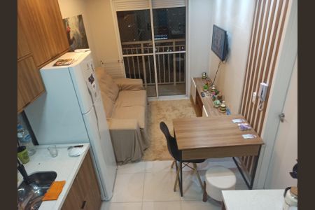 Cozinha de kitnet/studio para alugar com 1 quarto, 27m² em Parque Industrial Tomas Edson, São Paulo
