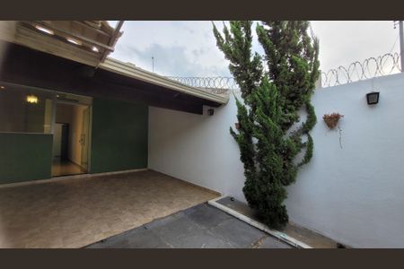 Casa para alugar com 80m², 2 quartos e 1 vagaÁrea Externa