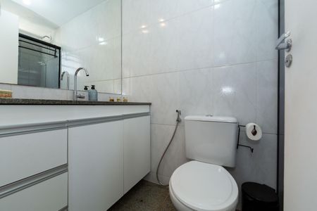 Apartamento à venda com 85m², 3 quartos e 2 vagasBanheiro da Suíte