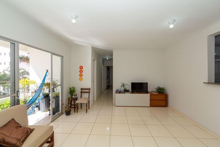 Sala de apartamento à venda com 3 quartos, 85m² em Buritis, Belo Horizonte