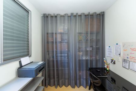 Apartamento à venda com 85m², 3 quartos e 2 vagasQuarto 2