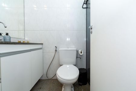 Apartamento à venda com 85m², 3 quartos e 2 vagasBanheiro Social