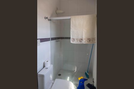 Casa à venda com 385m², 4 quartos e 6 vagas Casa à venda com 385m², 4 quartos e 6 vagasBanheiro da Suíte 2