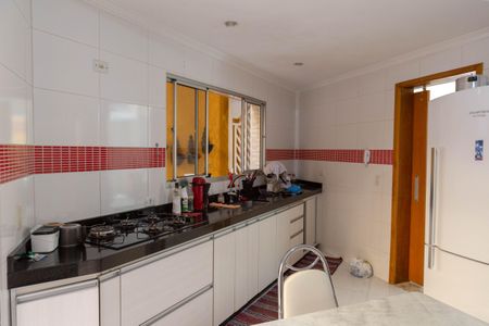 Casa à venda com 385m², 4 quartos e 6 vagas Casa à venda com 385m², 4 quartos e 6 vagasCozinha