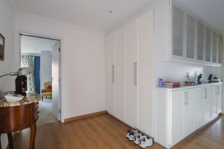 Apartamento para alugar com 364m², 4 quartos e 4 vagasCorredor