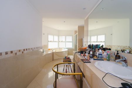 Apartamento para alugar com 364m², 4 quartos e 4 vagasBanheiro da Suíte 1