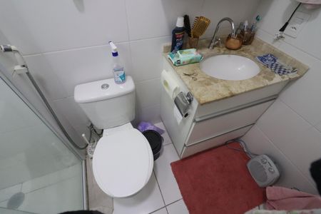 Apartamento à venda com 70m², 3 quartos e 2 vagasBanheiro 