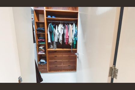 Apartamento à venda com 197m², 4 quartos e 3 vagasCloset da suíte