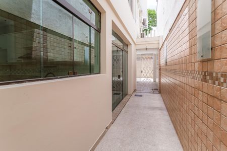 Casa à venda com 144m², 3 quartos e 3 vagasCorredor