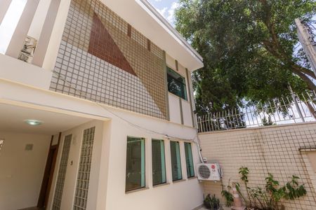 Casa à venda com 144m², 3 quartos e 3 vagasFachada