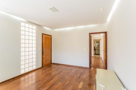 Casa à venda com 144m², 3 quartos e 3 vagasSala