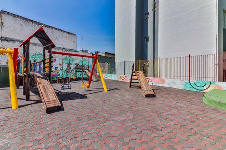 Apartamento à venda com 58m², 2 quartos e 1 vaga Apartamento à venda com 58m², 2 quartos e 1 vagaÁrea comum - Playground