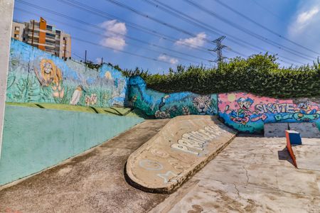 Apartamento à venda com 58m², 2 quartos e 1 vaga Apartamento à venda com 58m², 2 quartos e 1 vagaPista de Skate