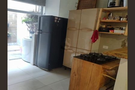 Casa à venda com 95m², 2 quartos e 1 vaga