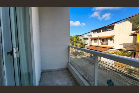 Casa de condomínio para alugar com 220m², 3 quartos e 2 vagas Casa de condomínio para alugar com 220m², 3 quartos e 2 vagasSacada da Suíte